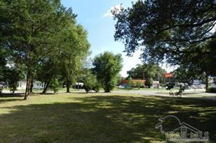 808 Cary Memorial Dr, Pensacola, FL 32505 - Photo 1