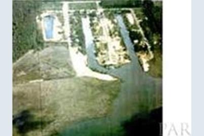 335E San Antonio Dr, Milton, FL 32570 - Photo 3