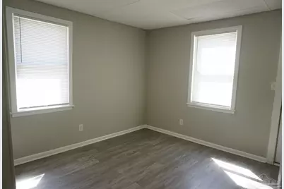 2709 N Davis Hwy, Pensacola, FL 32503 - Photo 7