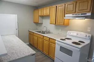 2709 N Davis Hwy, Pensacola, FL 32503 - Photo 3