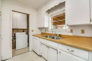 3590 Gatewood Dr, Pensacola, FL 32514 - Photo 11