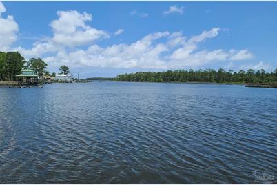 8855 Gerald Rd, Pensacola, FL 32507 - Photo 5