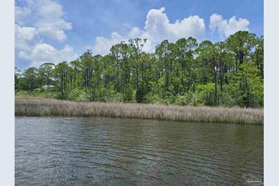 8855 Gerald Rd, Pensacola, FL 32507 - Photo 9