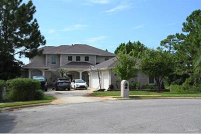 1726 Villa Vizcaya Dr, Navarre, FL 32566 - Photo 11