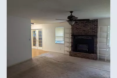 8271 Mobile Hwy, Pensacola, FL 32526 - Photo 19