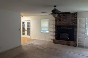 8271 Mobile Hwy, Pensacola, FL 32526 - Photo 19