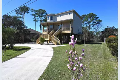 1783 Thresher Dr, Navarre, FL 32566 - Photo 3