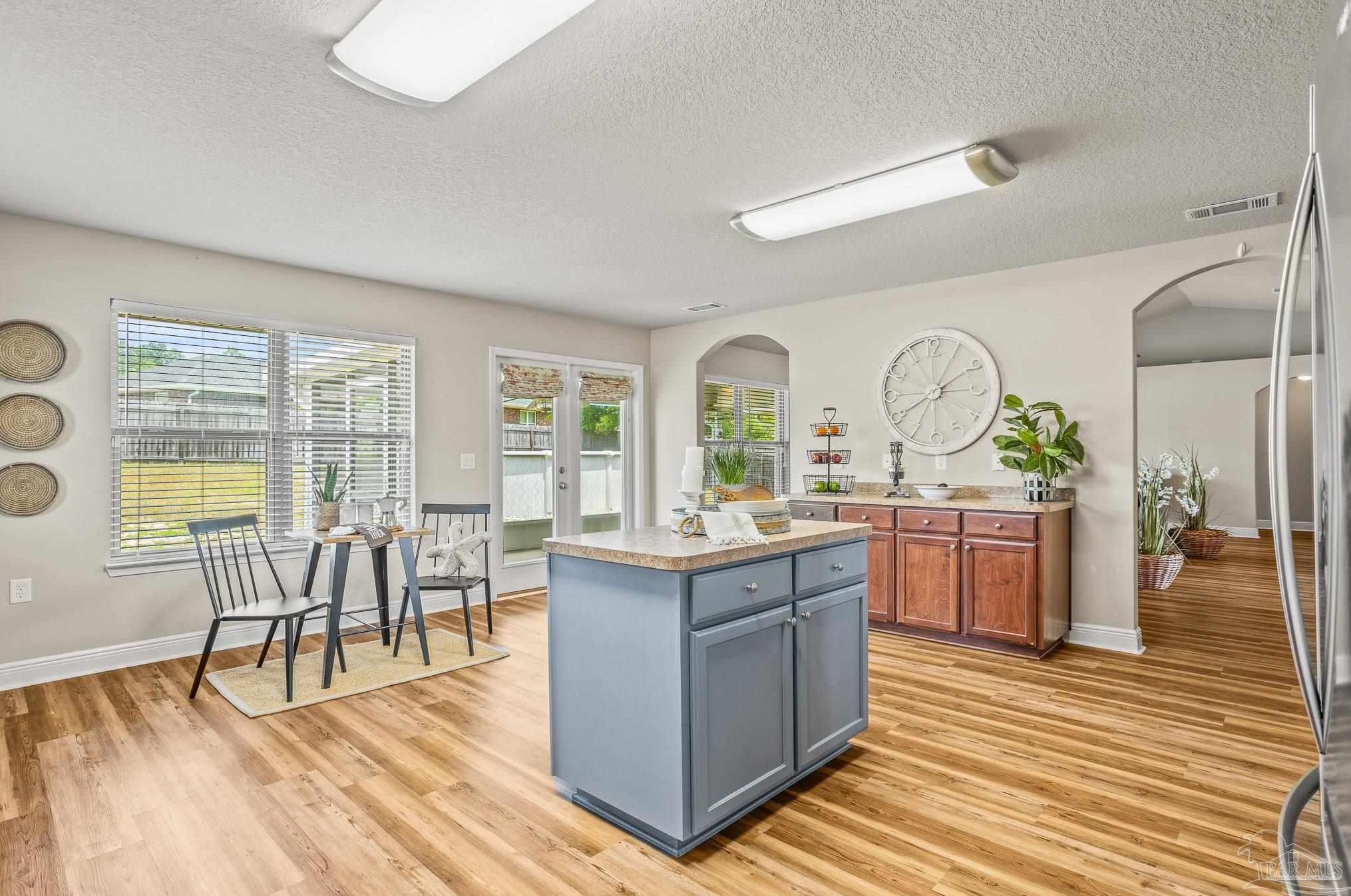 5542 Hannah St, Milton FL  32570-2922 exterior