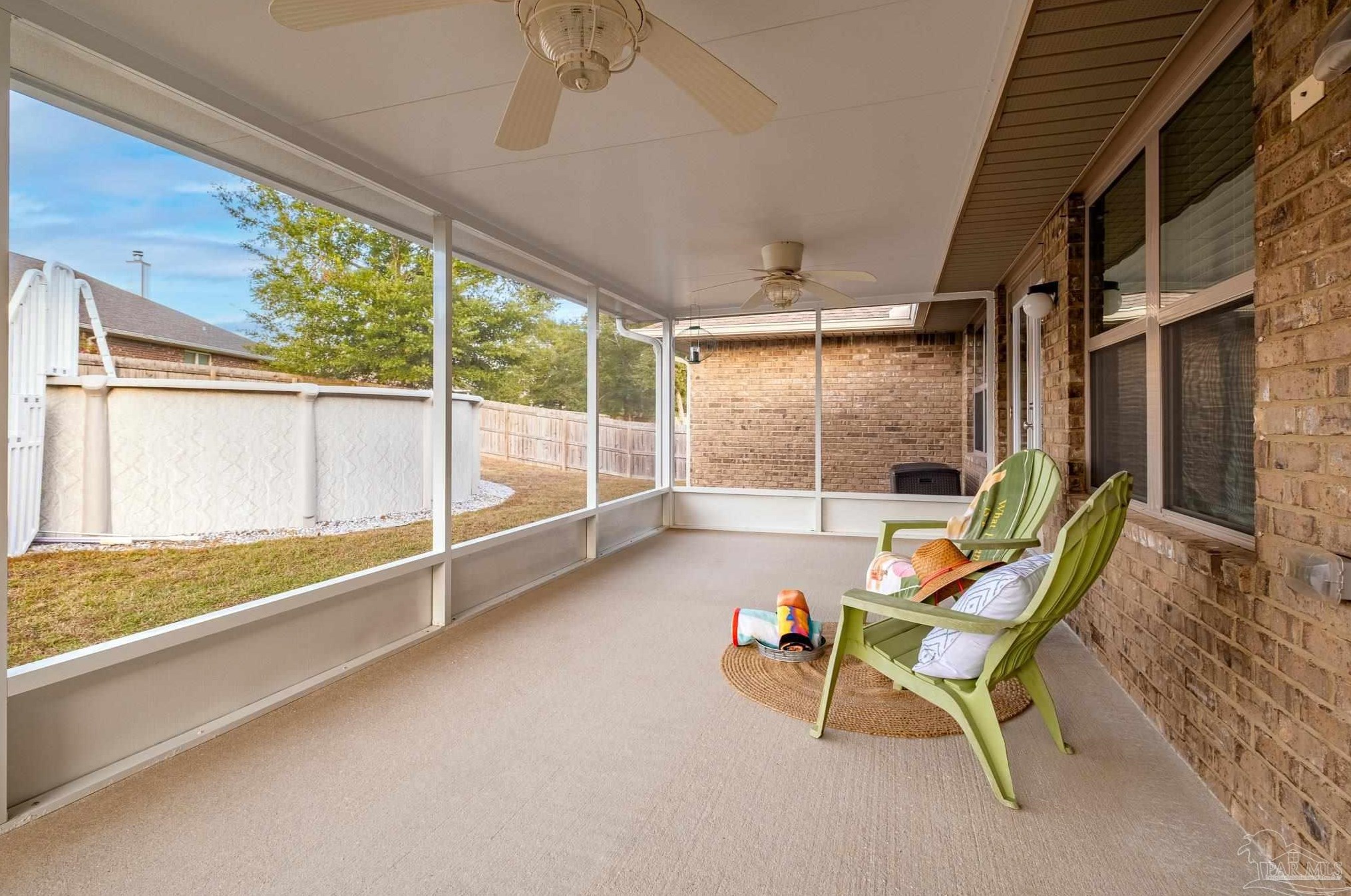 5542 Hannah St, Milton FL  32570-2922 exterior