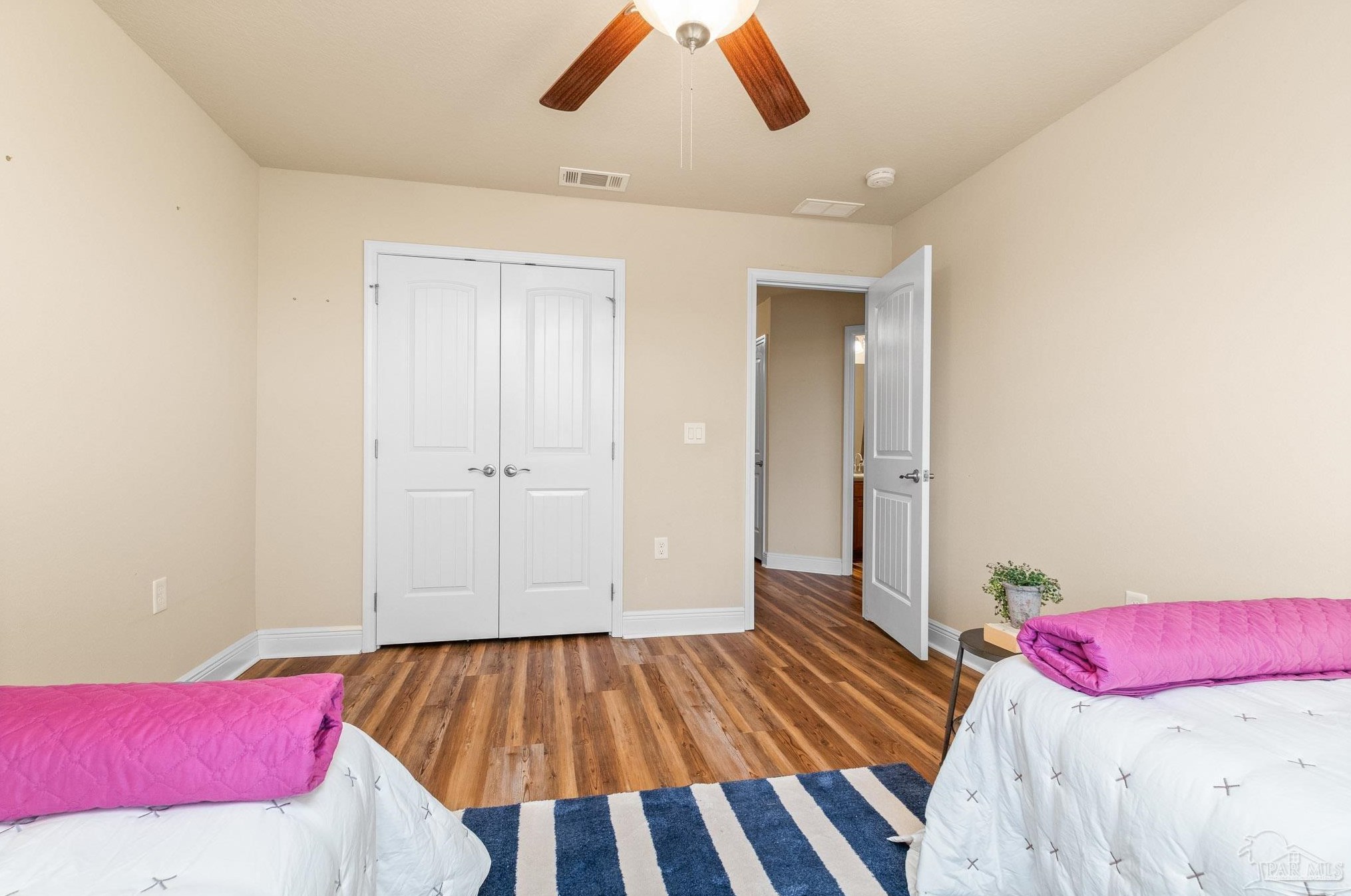 5542 Hannah St, Milton FL  32570-2922 exterior