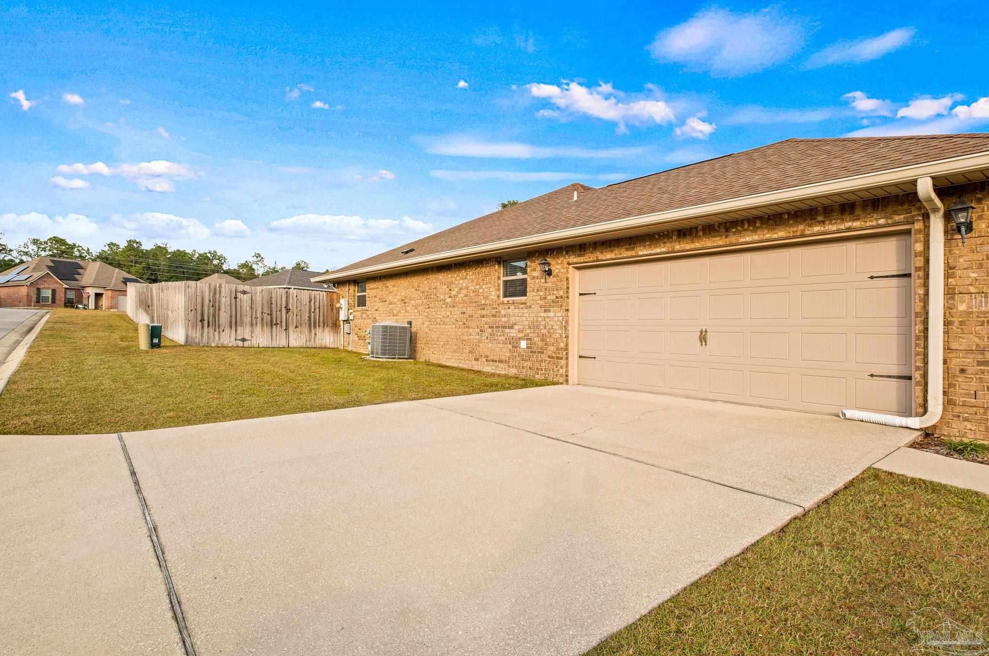 5542 Hannah St, Milton FL  32570-2922 exterior