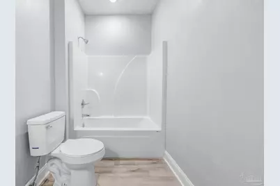 2318 W Lakeview Ave, Pensacola, FL 32505 - Photo 29