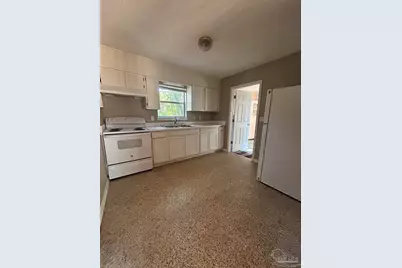 3920 N 10th Ave, Pensacola, FL 32503 - Photo 13