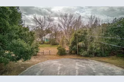 5609 Monument Ct, Gulf Breeze, FL 32563 - Photo 7