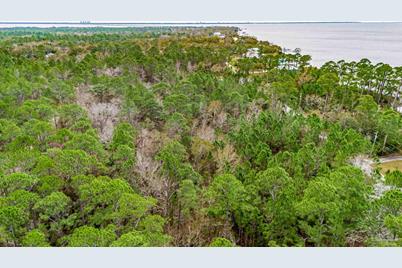 864 Dolphin Rd, Milton, FL 32583 - Photo 11