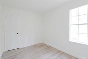 6330 Trent St - Photo 15