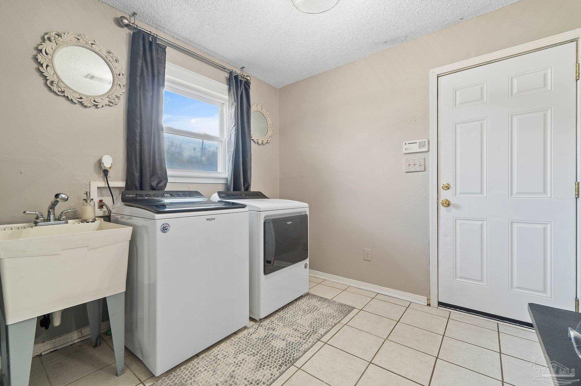 5835 Vestavia Ln, Pensacola FL  32526-1762 exterior