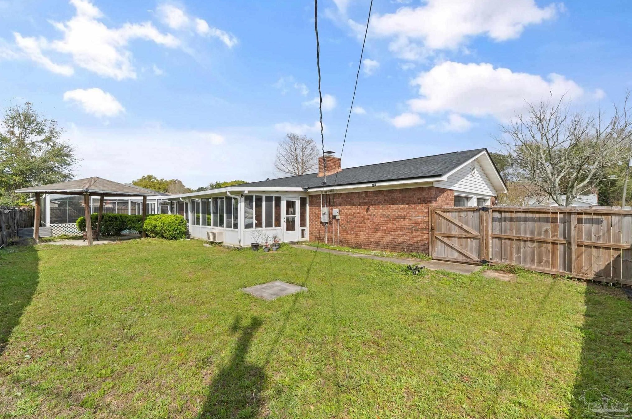 5835 Vestavia Ln, Pensacola FL  32526-1762 exterior