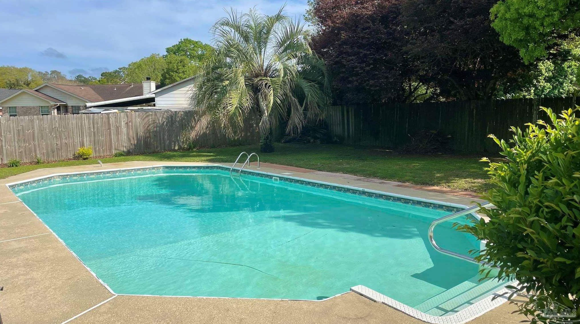 508 Bobwhite Dr, Pensacola FL  32514-1401 exterior