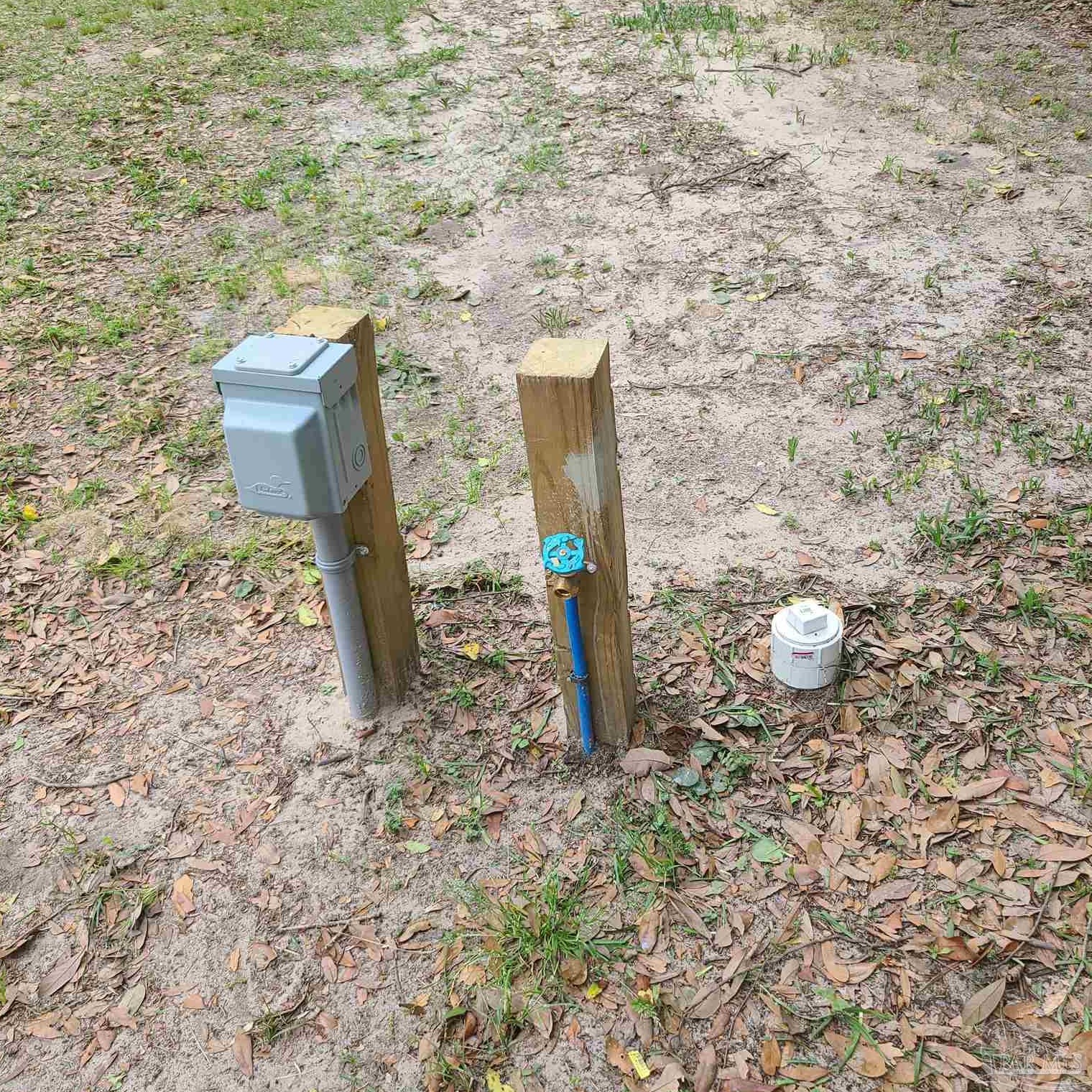 11 Carver Dr, Pensacola FL  32507-2063 exterior