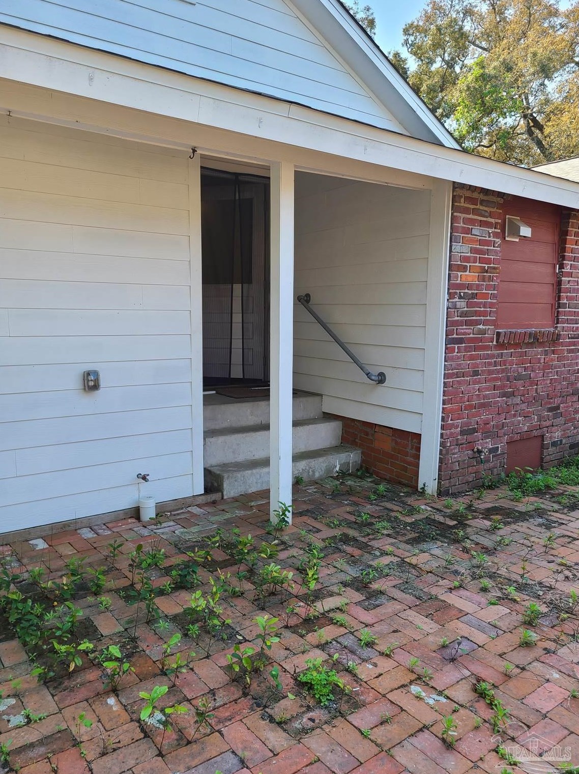 123 Dixon Ln, Pensacola FL  32507-3534 exterior