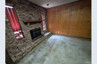 6530 Julia Dr, Milton, FL 32570 - Photo 5