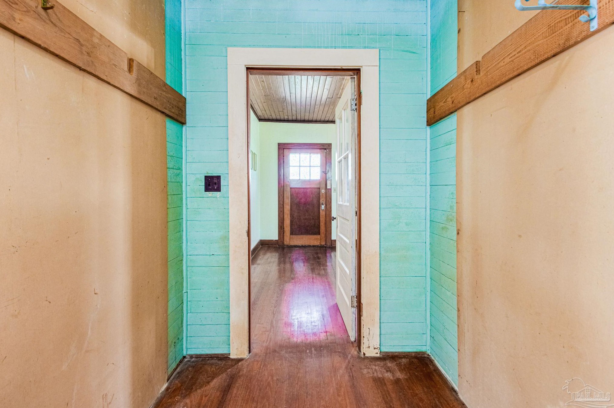 5001 Bellview Ave, Pensacola FL 32526-9437 exterior