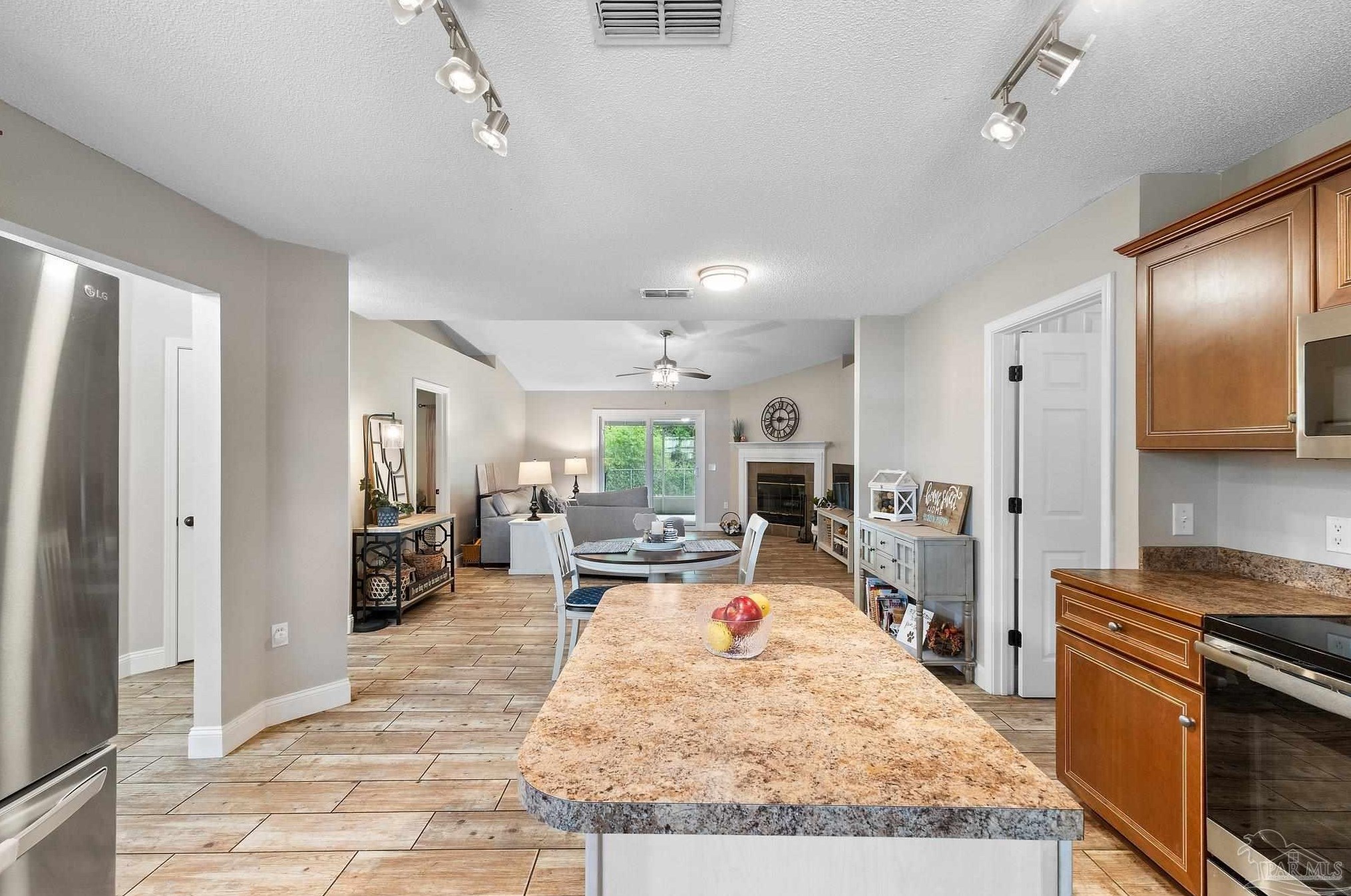 7036 Tylerwood Ct, Milton FL  32570-3294 exterior