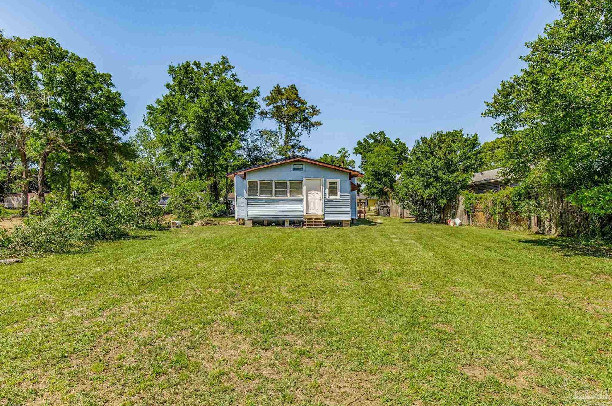 2305 Mallory St, Pensacola FL  32505-6021 exterior