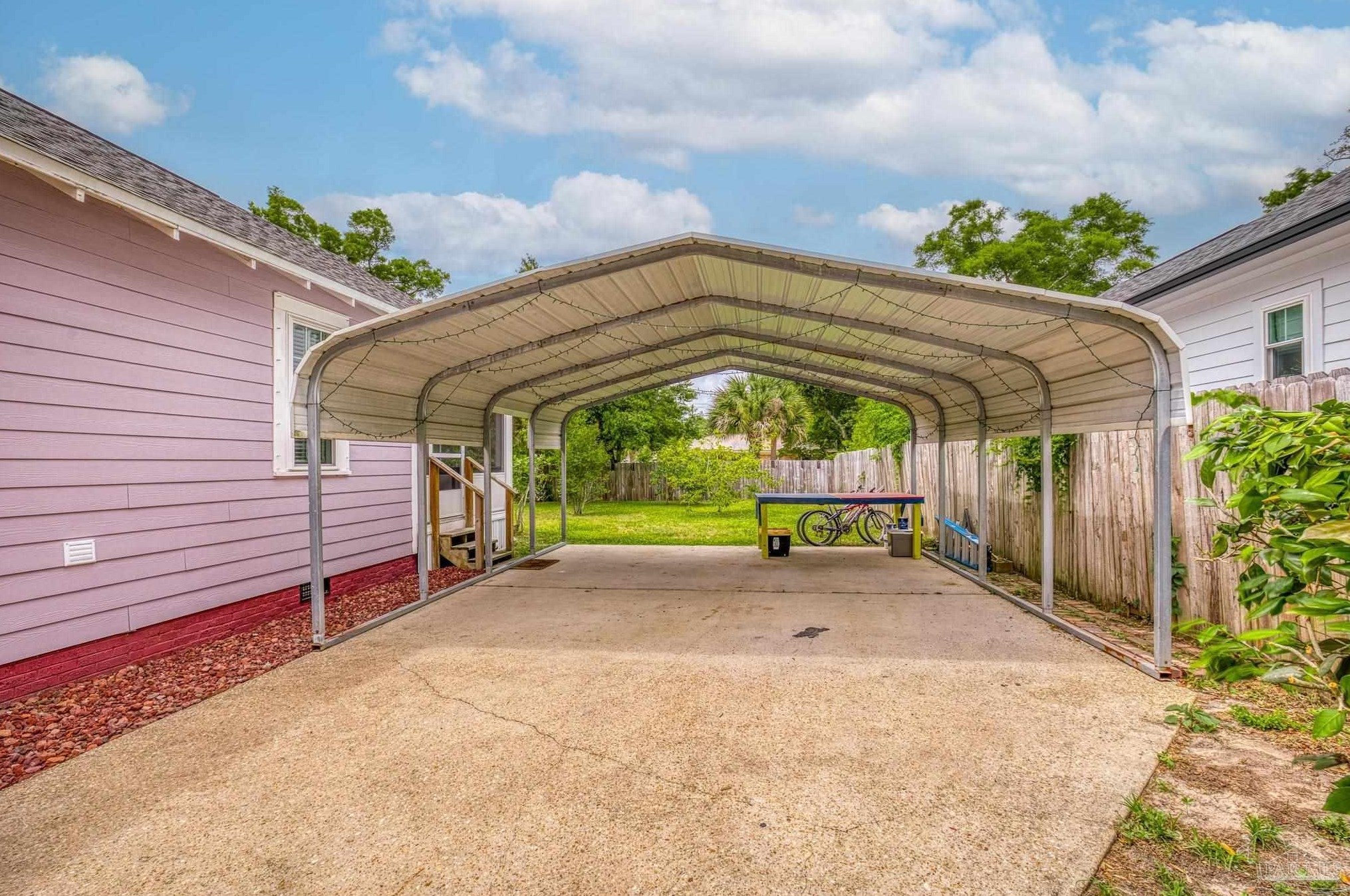 918 Hernandez St, Pensacola FL 32501-1933 exterior