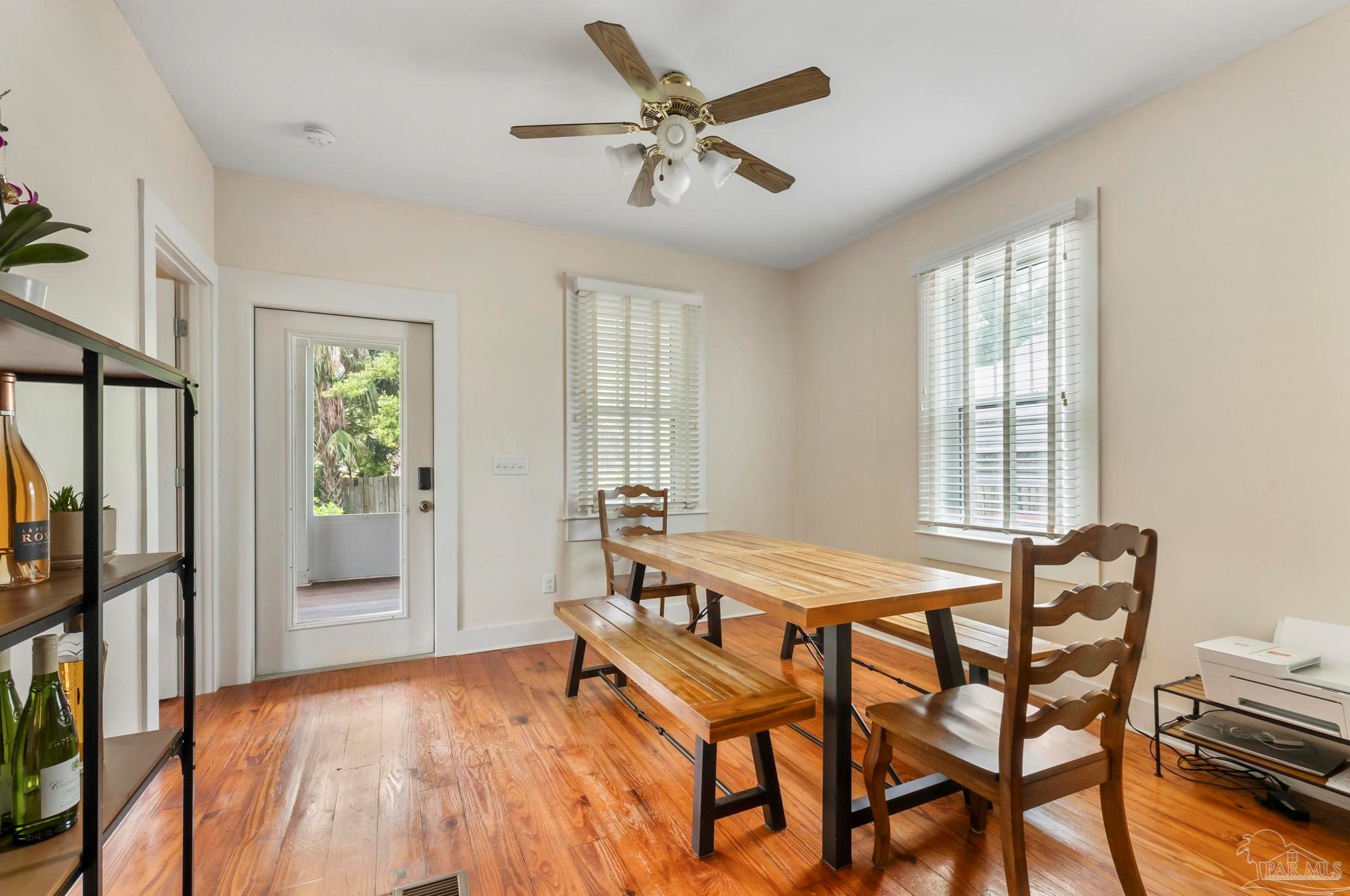 918 Hernandez St, Pensacola FL 32501-1933 exterior