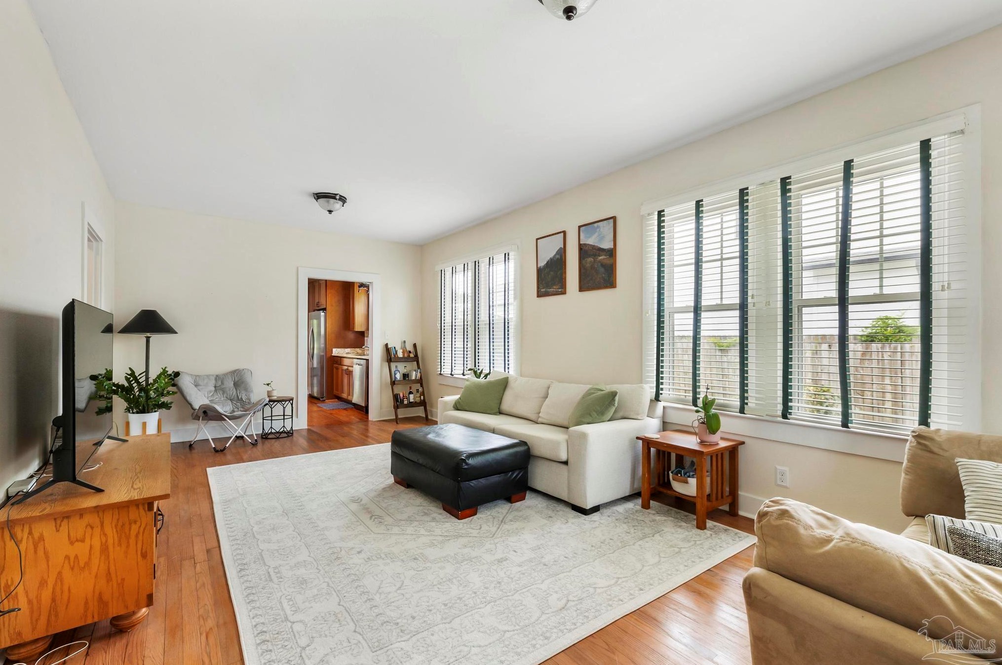 918 Hernandez St, Pensacola FL 32501-1933 exterior