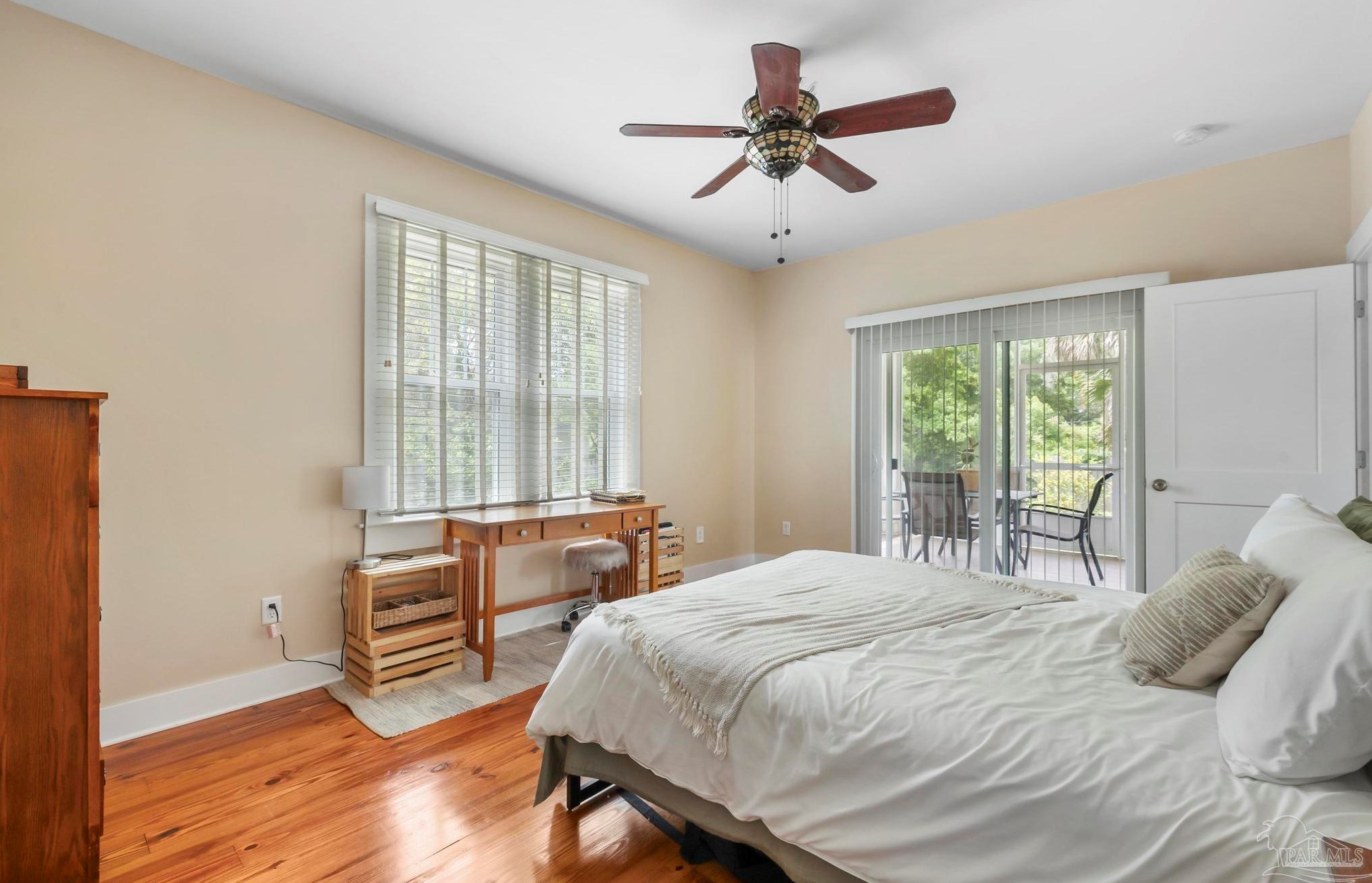 918 Hernandez St, Pensacola FL 32501-1933 exterior