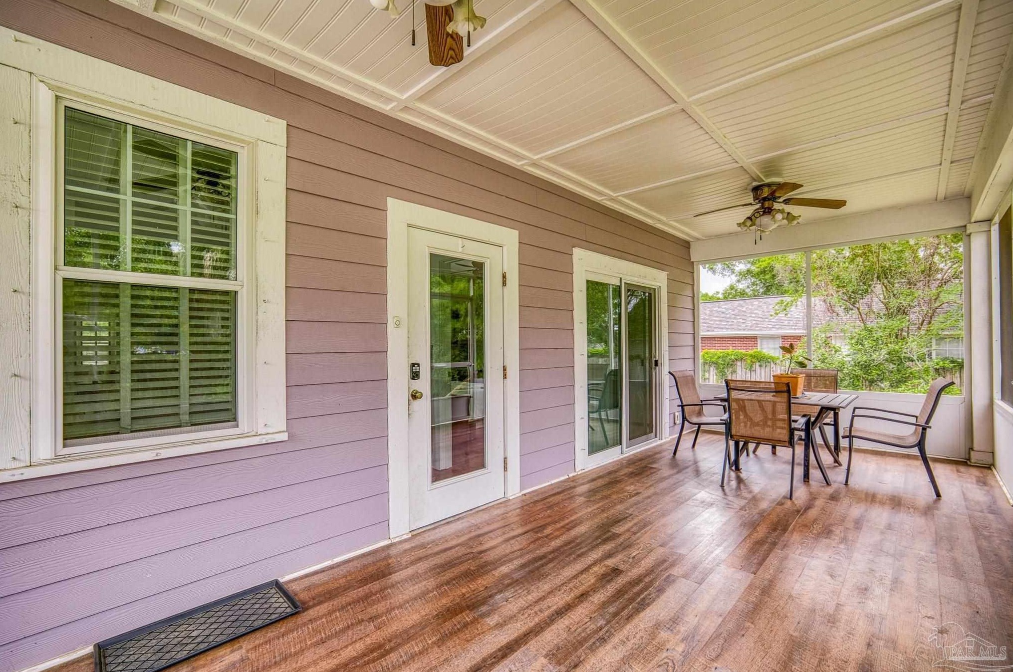 918 Hernandez St, Pensacola FL 32501-1933 exterior