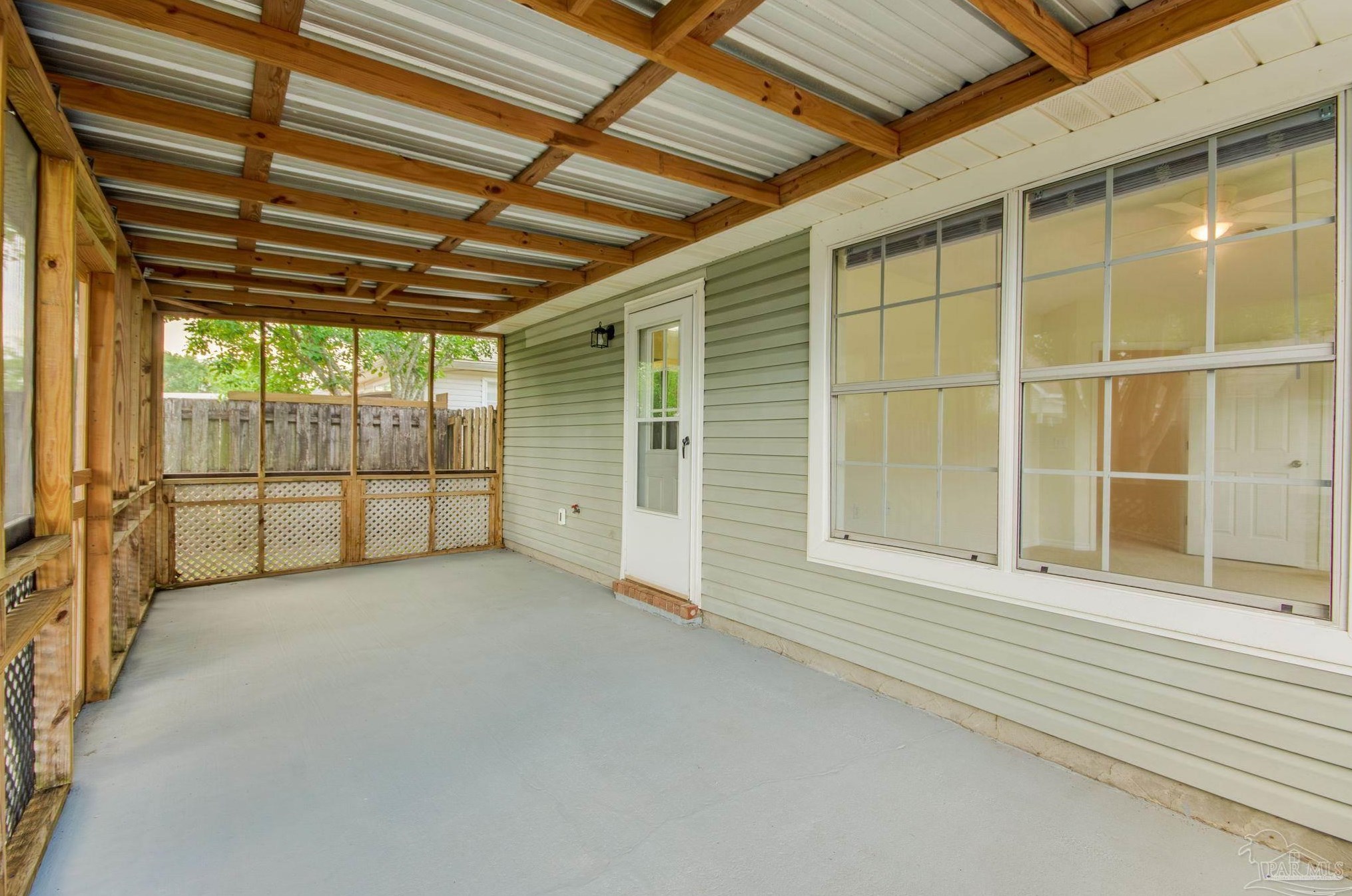 1267 Jasper St, Cantonment FL  32533-7793 exterior