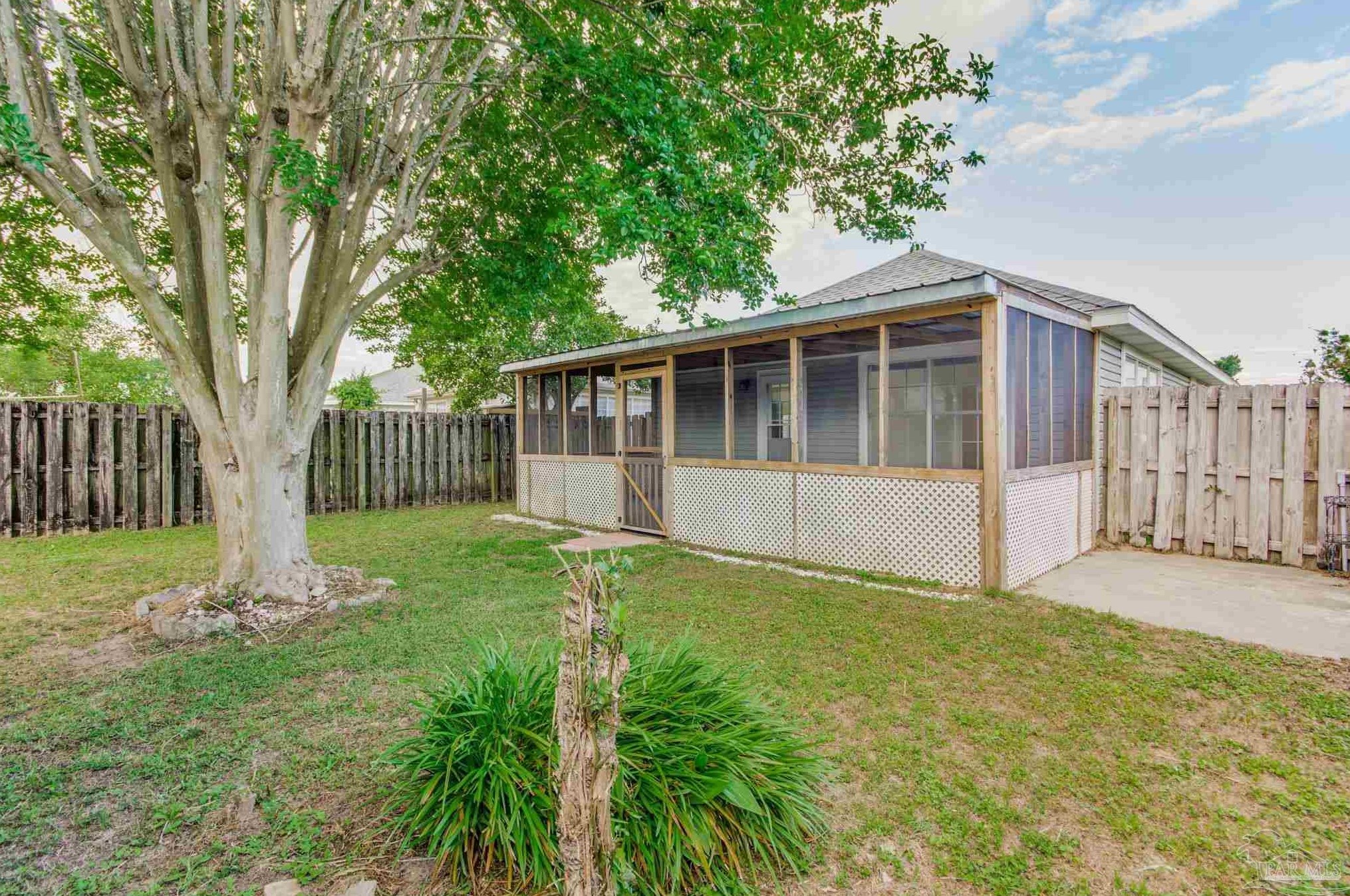 1267 Jasper St, Cantonment FL  32533-7793 exterior