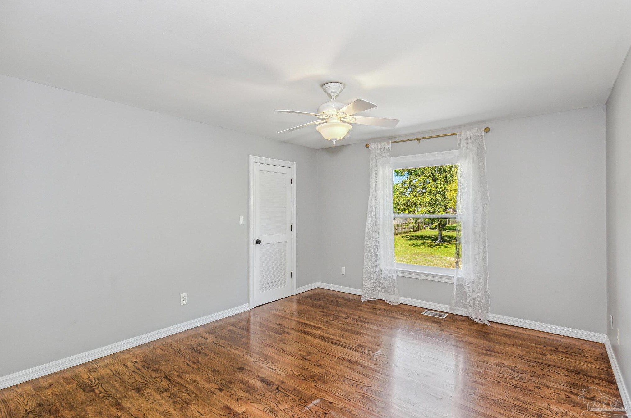 3829 Scenic Hwy, Pensacola FL  32504-9008 exterior