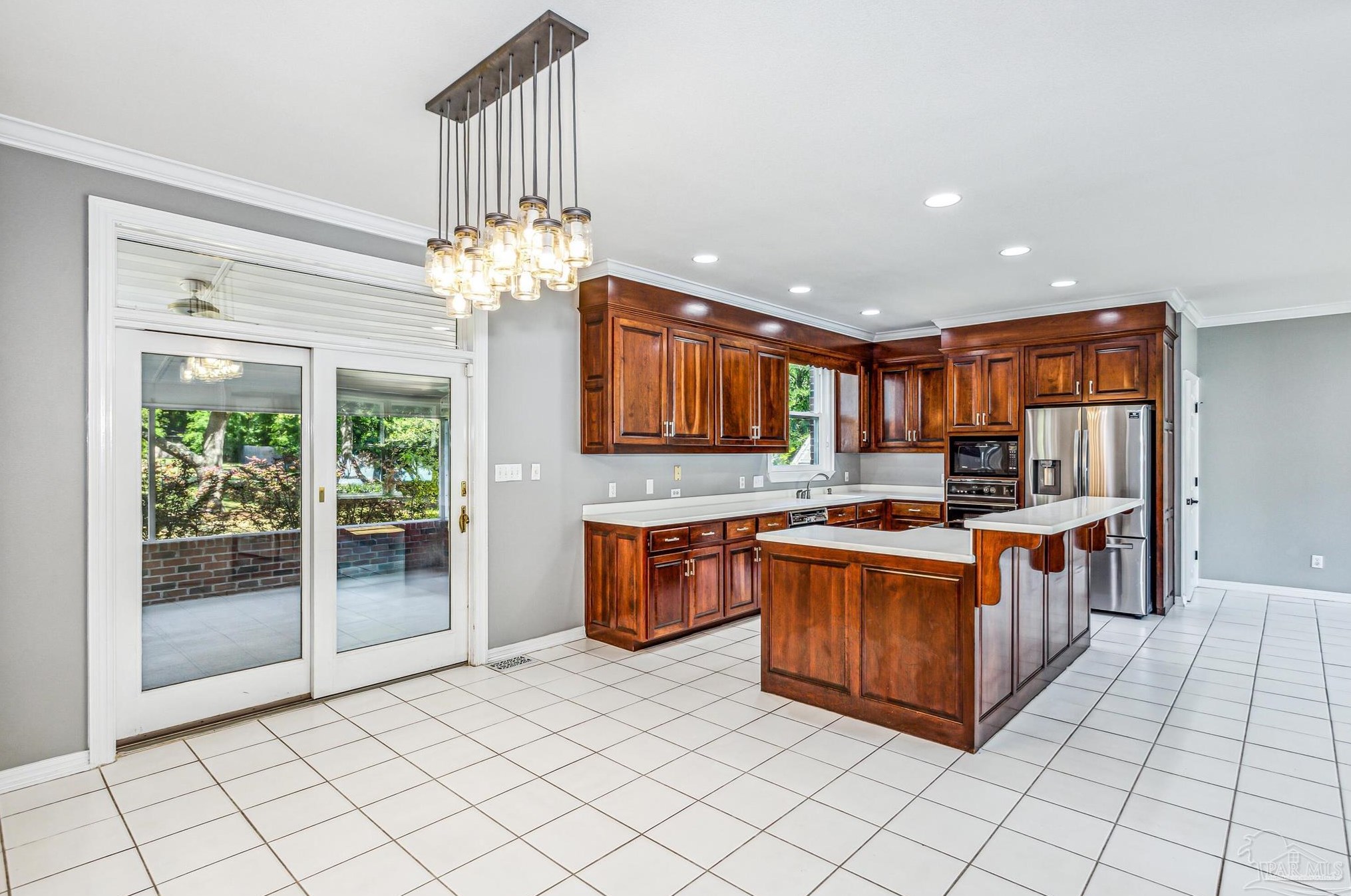 3829 Scenic Hwy, Pensacola FL  32504-9008 exterior