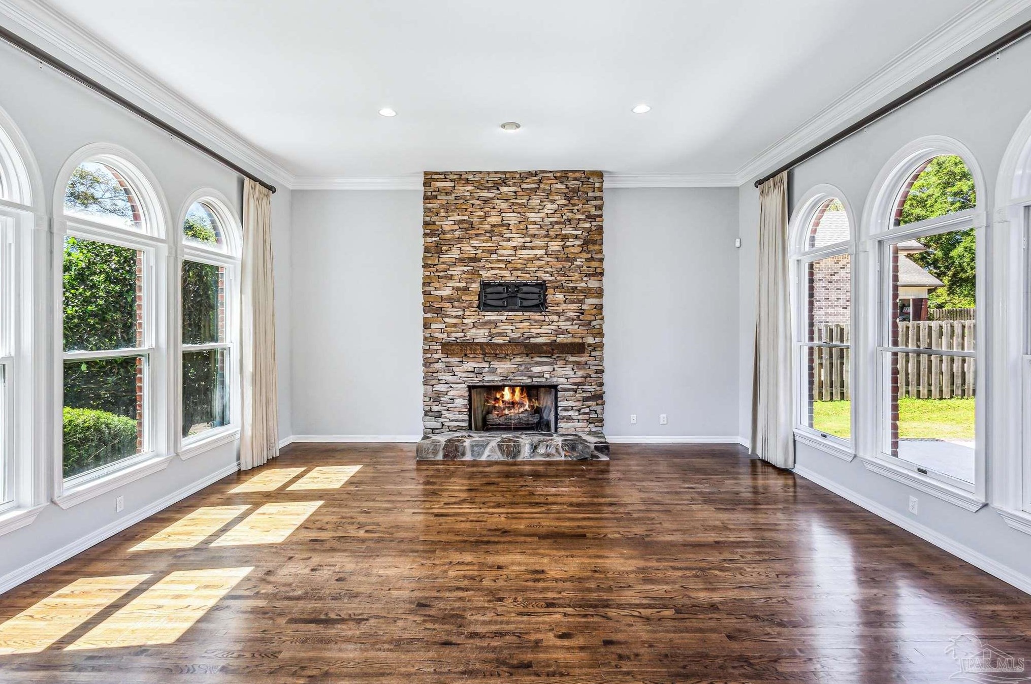 3829 Scenic Hwy, Pensacola FL  32504-9008 exterior