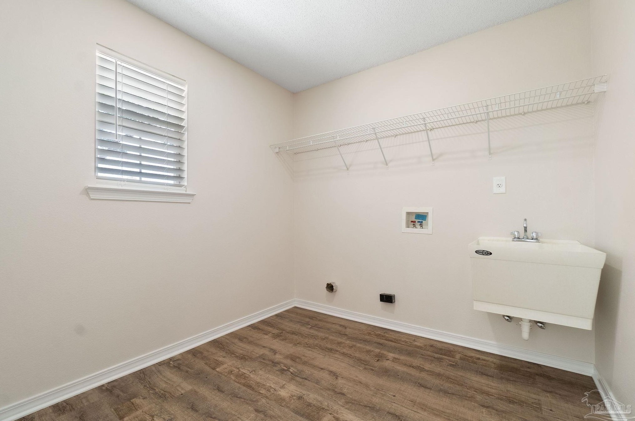 3934 High Brg Dr, Milton FL 32571-6309 exterior