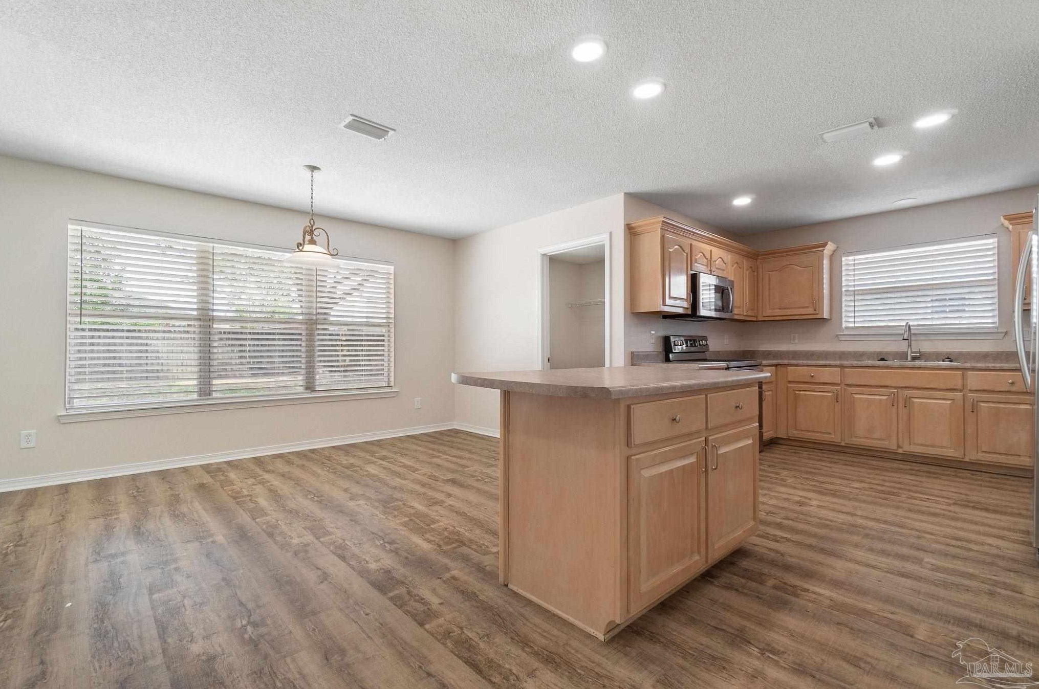 3934 High Brg Dr, Milton FL 32571-6309 exterior