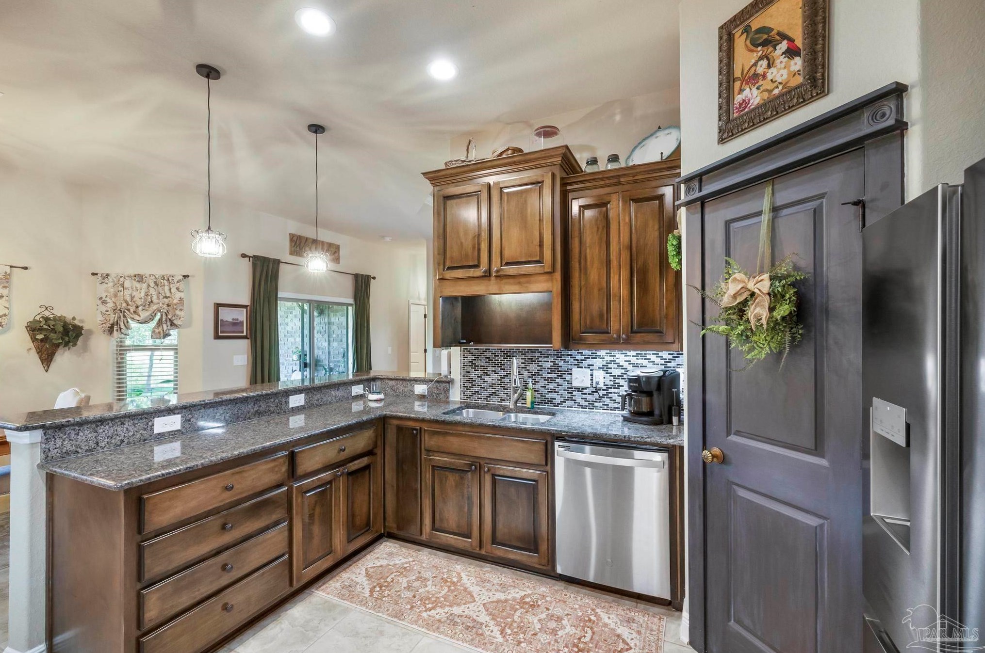 6102 Winchester Cir, Milton FL  32570-8914 exterior