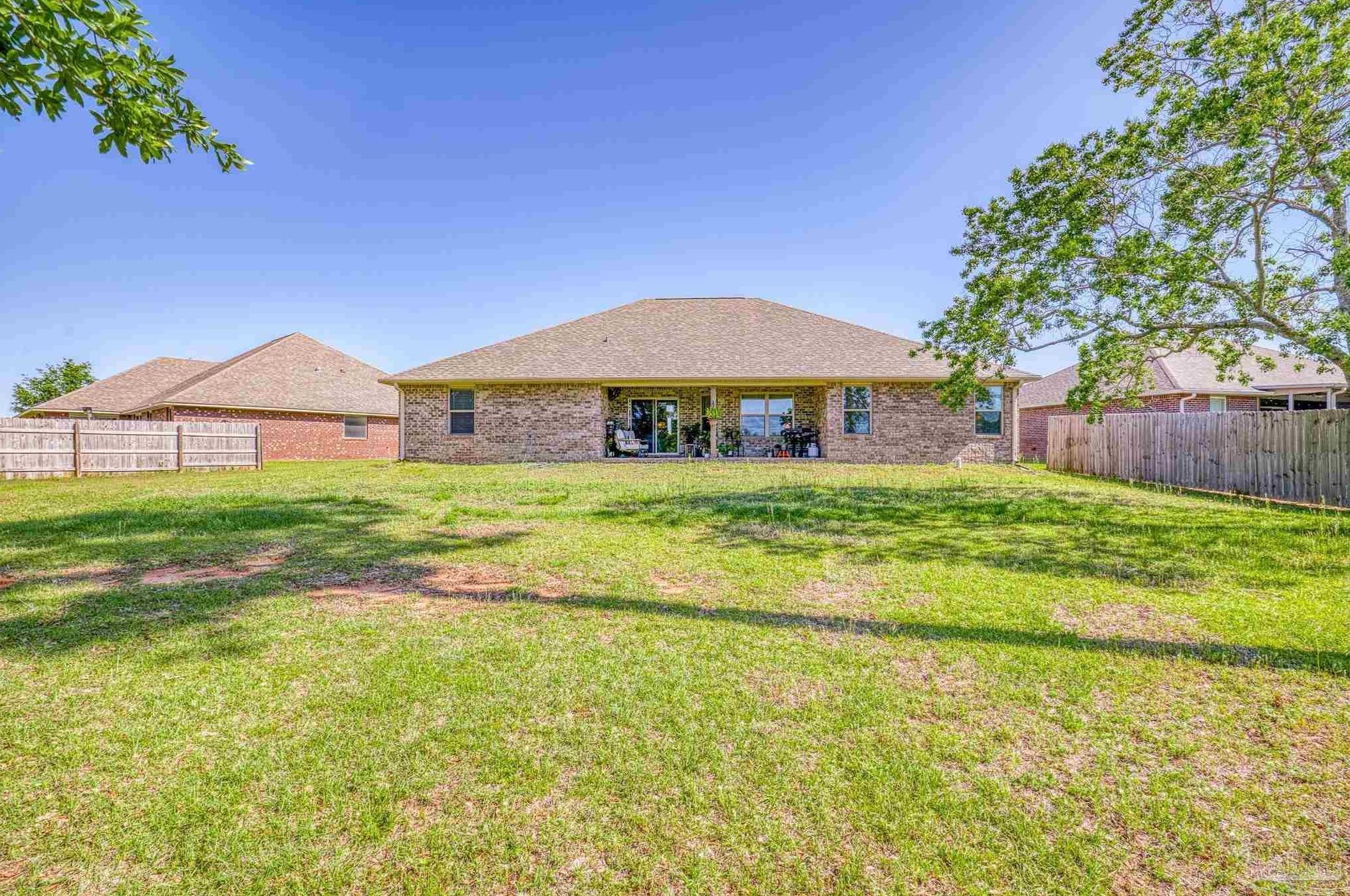 6102 Winchester Cir, Milton FL  32570-8914 exterior