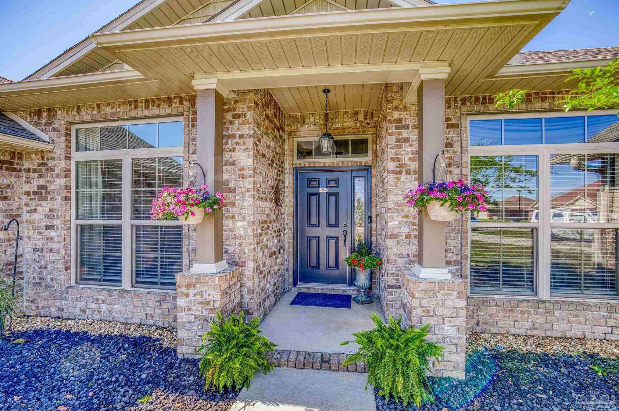 6102 Winchester Cir, Milton FL  32570-8914 exterior