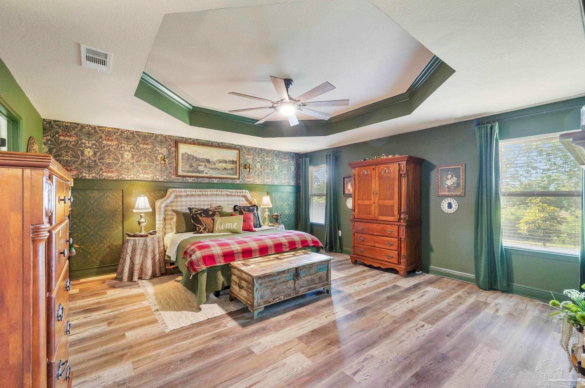 6102 Winchester Cir, Milton FL  32570-8914 exterior