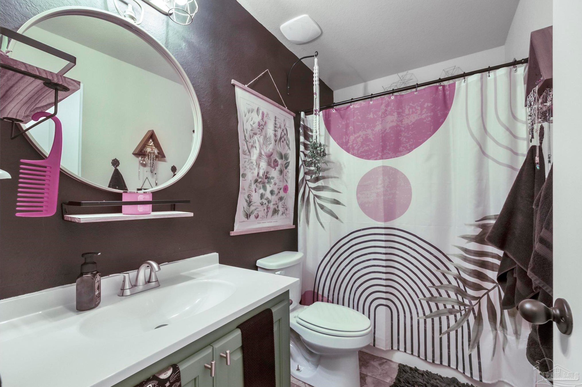 6102 Winchester Cir, Milton FL  32570-8914 exterior