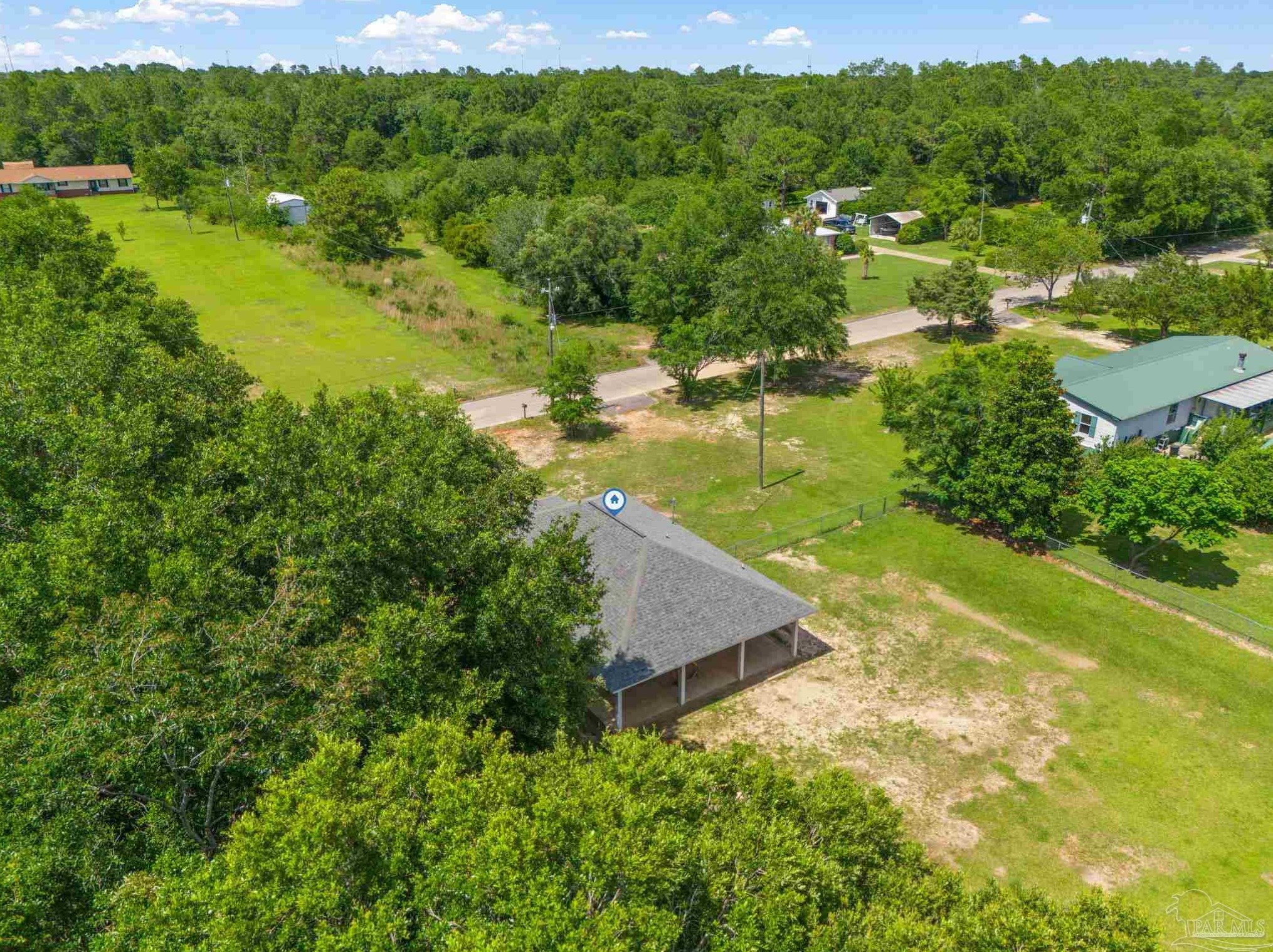 8553 Honeybee Ln, Milton FL  32583-2511 exterior