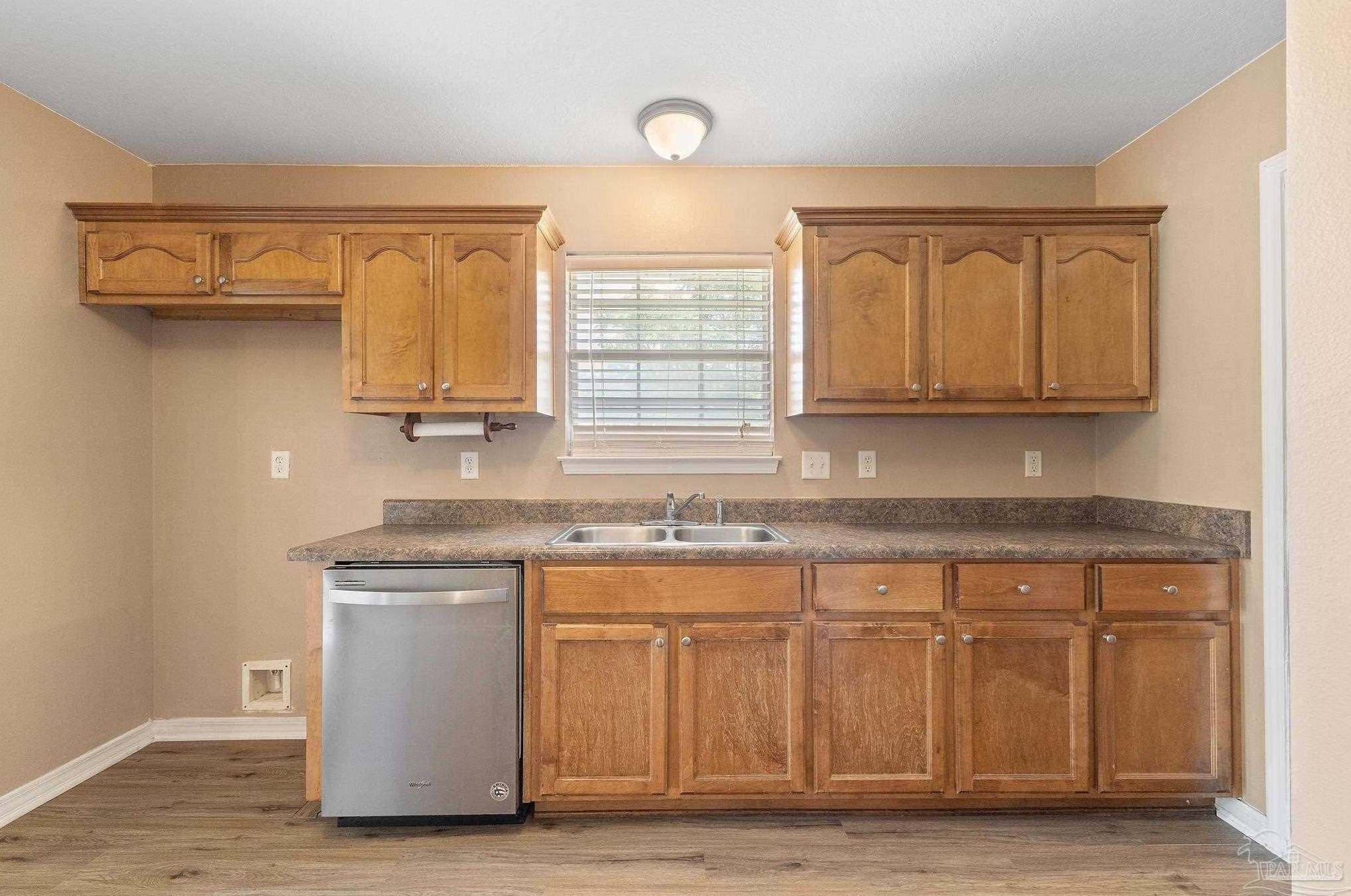 8553 Honeybee Ln, Milton FL  32583-2511 exterior