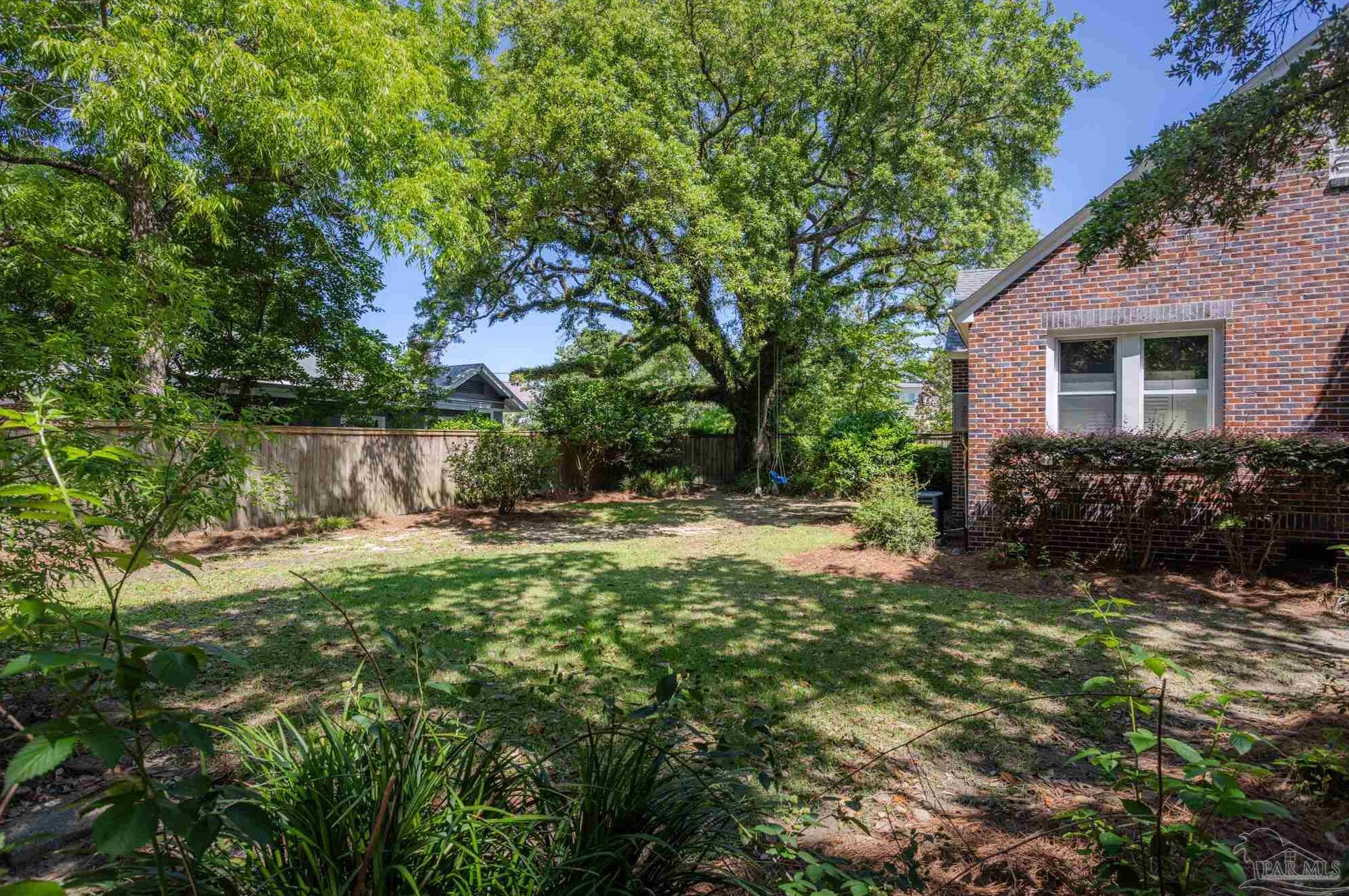 925 Blount St, Pensacola FL  32503-5669 exterior