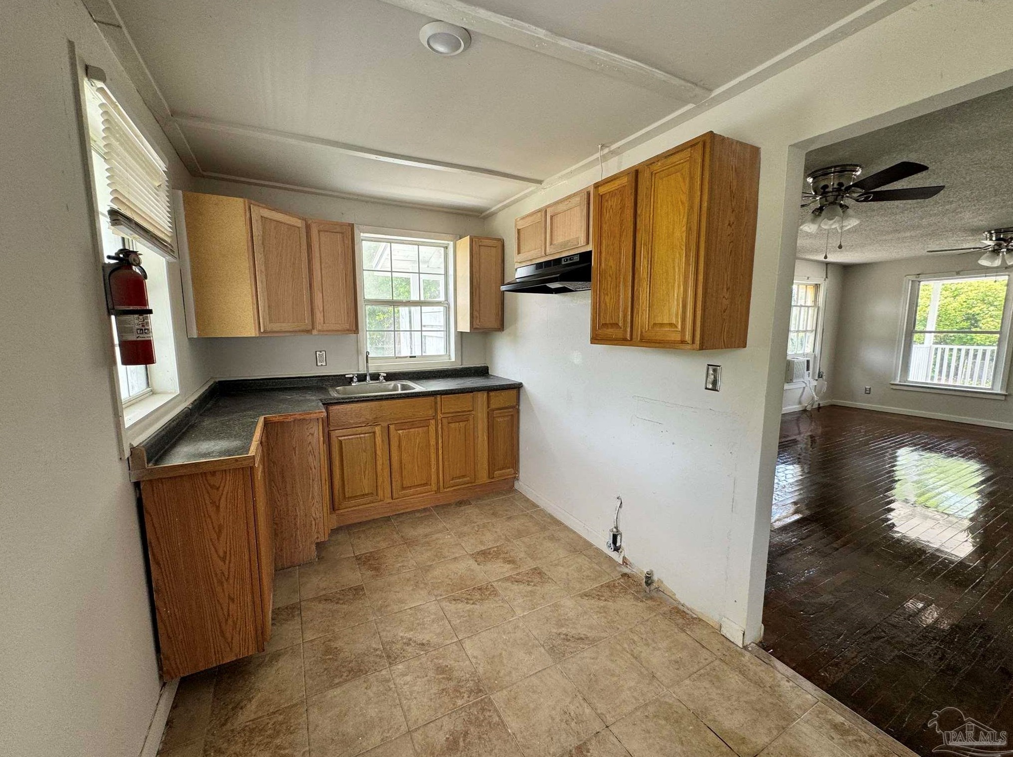 1303 North, Pensacola FL 32505-1776 exterior